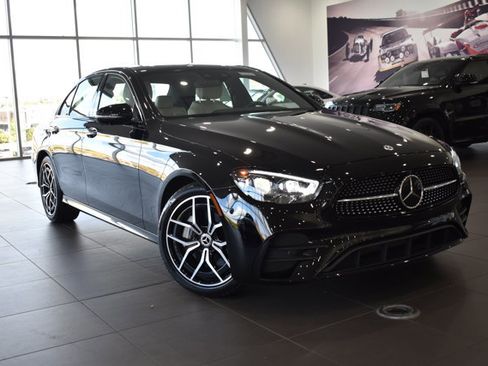 Used 2023 Mercedes-Benz E 350 4MATIC Sedan image 40