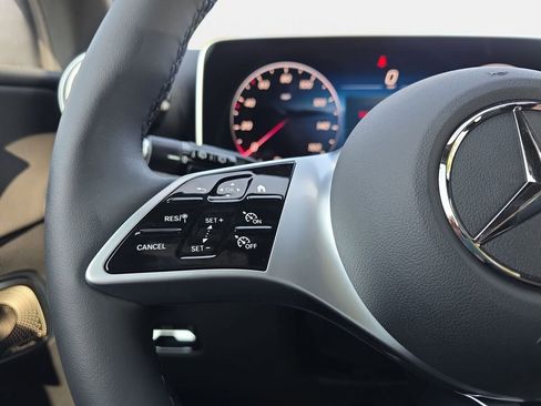 New 2026 Mercedes-Benz GLC 300 4MATIC image 17