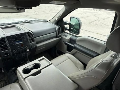 Used 2017 Ford F550 4x4 Crew Cab Super Duty image 18