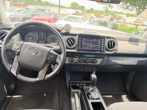 Used 2023 Toyota Tacoma SR AWD/4WD image 13