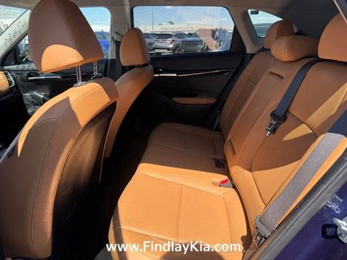Used 2024 Kia Seltos EX FWD image 7