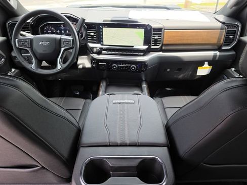 New 2026 Chevrolet Silverado 2500 High Country w/ Midnight Edition AWD/4WD image 15