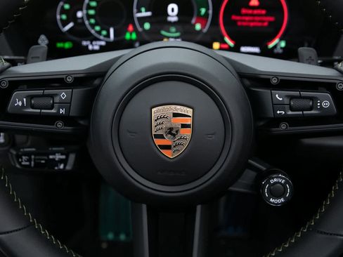 New 2026 Porsche 911 GTS image 14