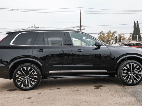 New 2026 Volvo XC90 T8 Plus image 4
