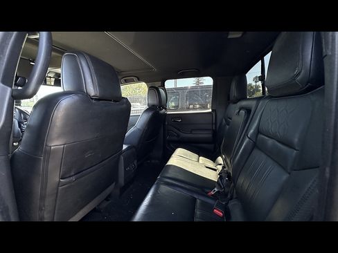 Used 2022 Nissan Frontier Pro-X w/ Pro-X Premium Package RWD image 5