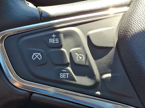 Used 2018 Chevrolet Malibu LT FWD image 21
