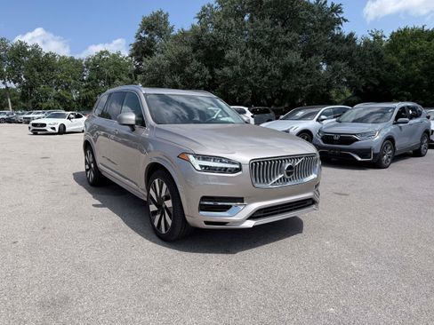 Certified 2024 Volvo XC90 T8 Plus w/ Protection Package Premier AWD/4WD image 8