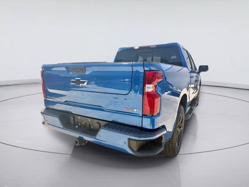 Used 2022 Chevrolet Silverado 1500 RST RWD image 3