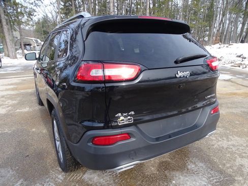 Used 2017 Jeep Cherokee Limited w/ Luxury Group image 8