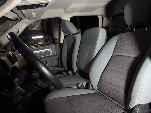 Used 2014 RAM 1500 Classic SLT w/ Luxury Group AWD/4WD image 11