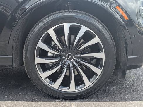 Used 2023 Lincoln Aviator Black Label Grand Touring w/ Class IV Trailer Tow Package AWD/4WD image 11