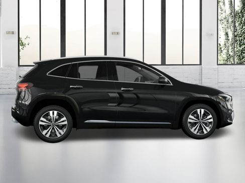 Certified 2025 Mercedes-Benz GLA 250 image 17