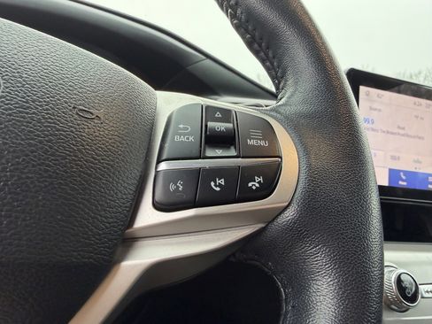 Used 2023 Ford Explorer XLT image 15