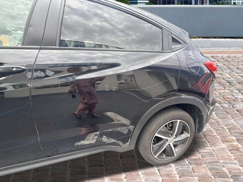 Used 2022 Honda HR-V EX image 5
