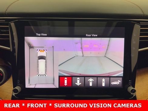 Used 2022 Jeep Grand Wagoneer Series III image 2