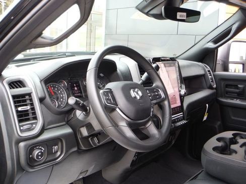 New 2026 Jeep Grand Wagoneer L Limited AWD/4WD image 18