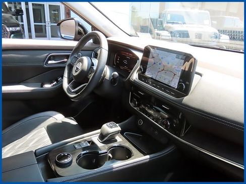 Used 2023 Nissan Rogue Platinum w/ Platinum Premium Package AWD/4WD image 8