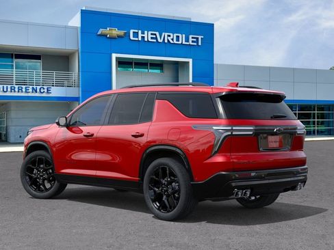 New 2026 Chevrolet Traverse RS w/ LPO, Floor Liner Package FWD image 33