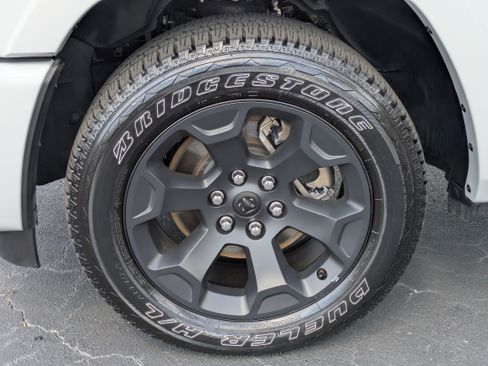 Used 2026 RAM 1500 Big Horn AWD/4WD image 10