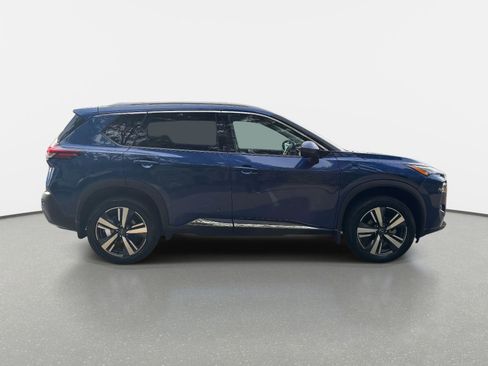 Used 2023 Nissan Rogue SL image 4