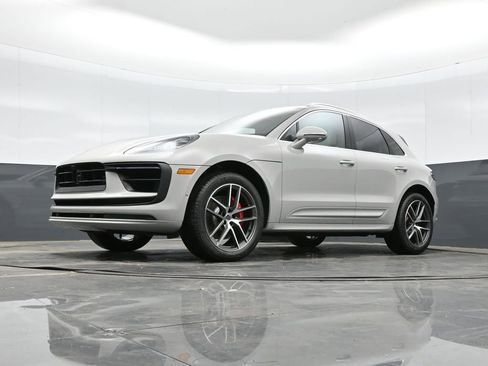 New 2026 Porsche Macan S AWD/4WD image 34
