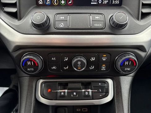 Used 2023 GMC Acadia SLE w/ Driver Convenience Package image 19