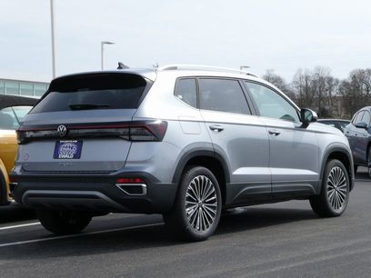 Certified 2025 Volkswagen Taos SE