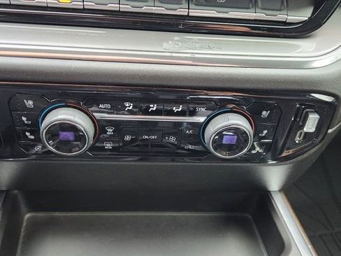 Used 2025 Chevrolet Silverado 1500 High Country w/ High Country Premium Package image 22