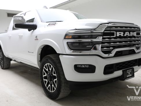 Used 2025 RAM 2500 Limited AWD/4WD image 7