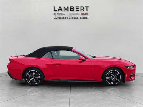Used 2025 Ford Mustang Premium RWD image 7