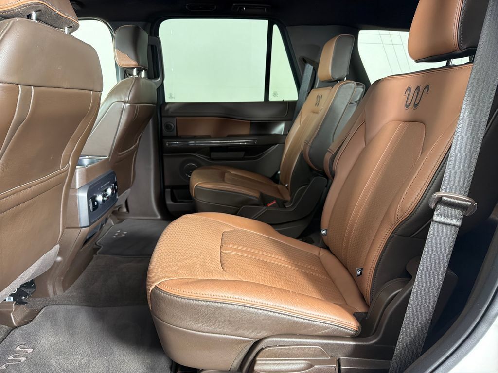 Used 2023 Ford Expedition King Ranch AWD/4WD image 21