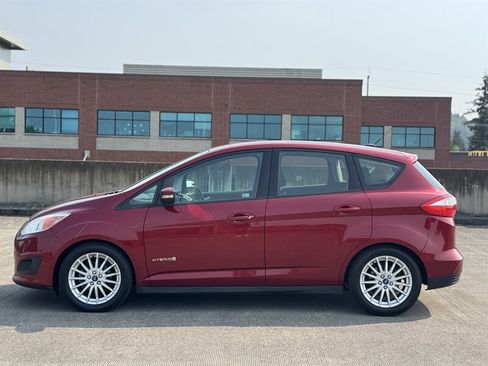 Used 2013 Ford C-MAX SE w/ Winter Pkg FWD image 2