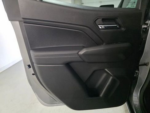 New 2025 GMC Canyon Elevation w/ Convenience Package image 22