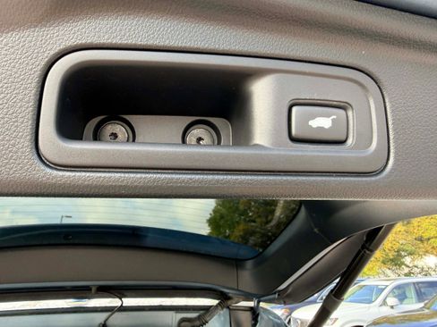 Used 2020 Honda Pilot Touring image 30