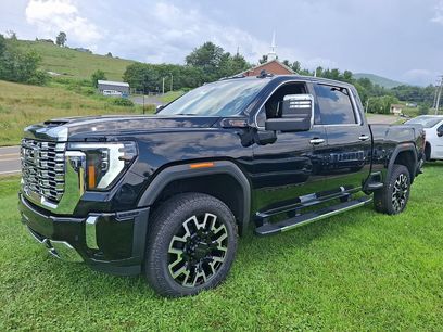 New 2026 GMC Sierra 2500 Denali w/ LPO, Black Badging Package