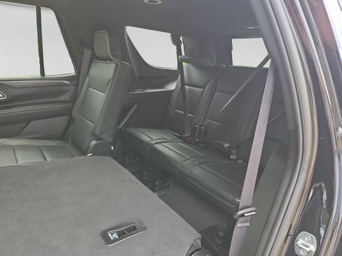 Used 2024 GMC Yukon SLT AWD/4WD image 37