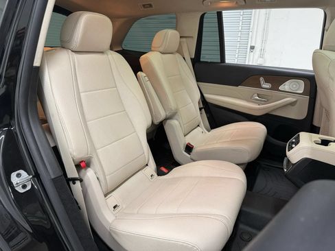 Used 2021 Mercedes-Benz GLS 450 4MATIC image 17