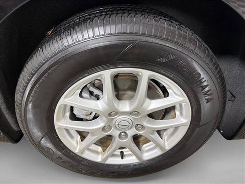 Used 2025 Chrysler Pacifica Select FWD image 16