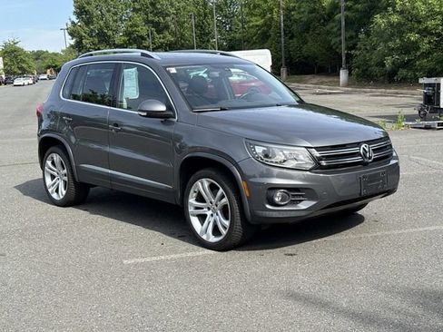 Used 2016 Volkswagen Tiguan SEL FWD image 1