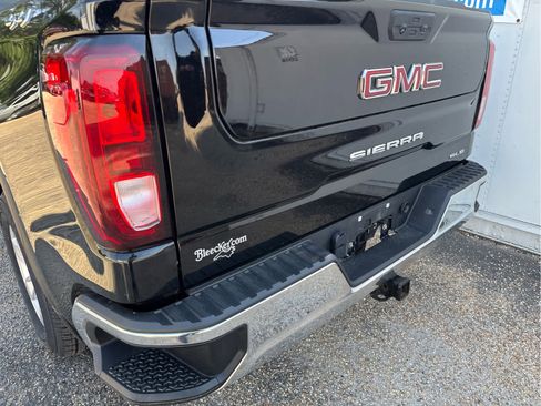 Used 2024 GMC Sierra 1500 SLE AWD/4WD image 19