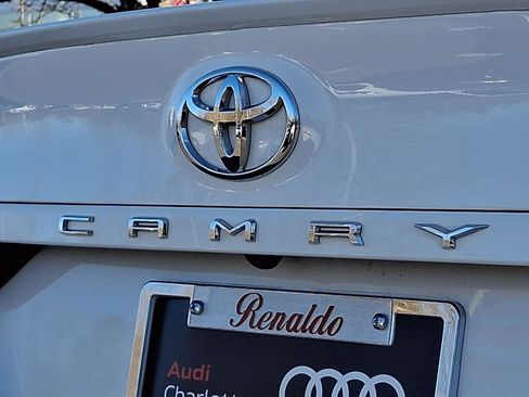 Used 2022 Toyota Camry SE image 30