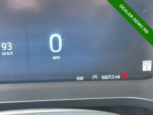 Used 2025 Ford F150 Lariat w/ Equipment Group 502A High AWD/4WD image 31
