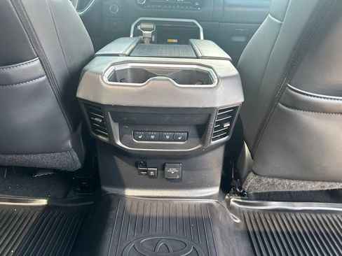 Used 2024 Toyota Tundra Platinum AWD/4WD image 30