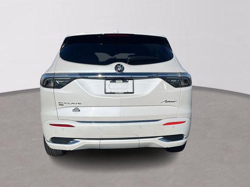 Used 2023 Buick Enclave Avenir w/ Avenir Technology Package image 6