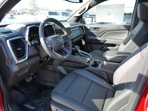 New 2026 GMC Canyon Elevation w/ Convenience Package image 32