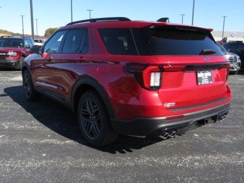 New 2026 Ford Explorer ST AWD/4WD image 5