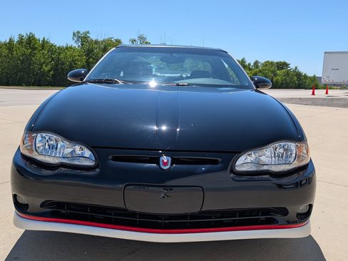 Used 2002 Chevrolet Monte Carlo SS w/ Pace Car Replica Pkg FWD image 24