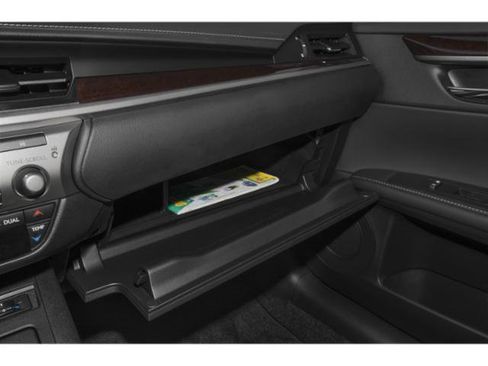 Used 2015 Lexus ES 350 w/ Luxury Package FWD image 16