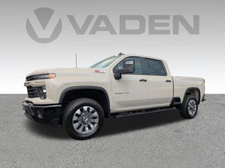 New 2026 Chevrolet Silverado 2500 Custom w/ Custom Value Package AWD/4WD video 2