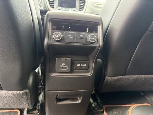Used 2020 GMC Acadia AT4 w/ Driver Alert Package II AWD/4WD image 21